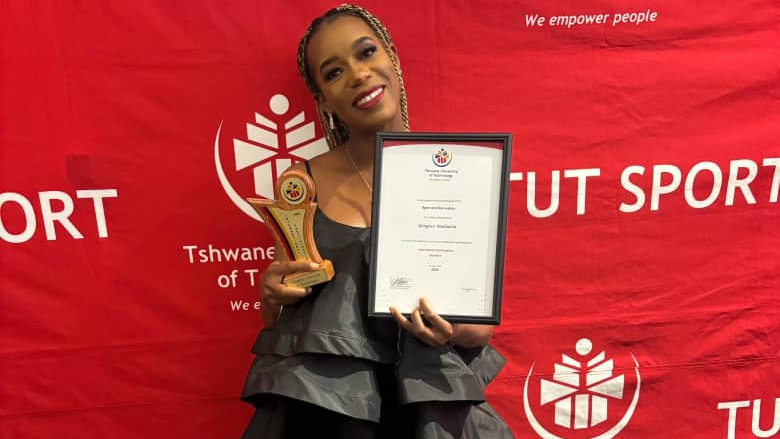 Bongiwe excels at TUT awards